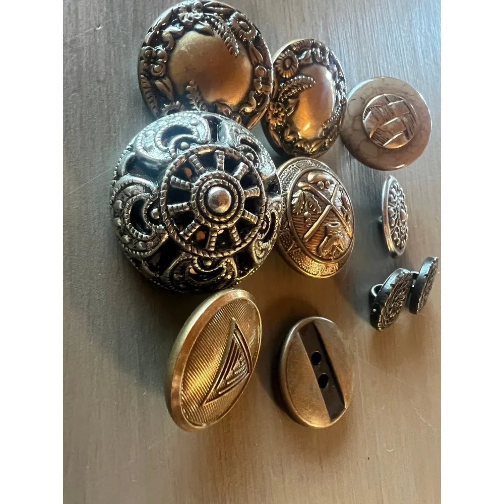 Vintage Button Lot 10pc Gold Silver Mixed Metal Art Deco Floral MCM AntiqueCrest